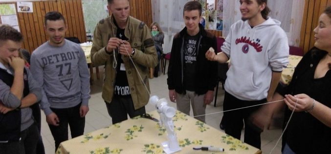 Proiect  de tineret  “Consiliul Judetean  al Elevilor –  lideri  pentru  comunitate”